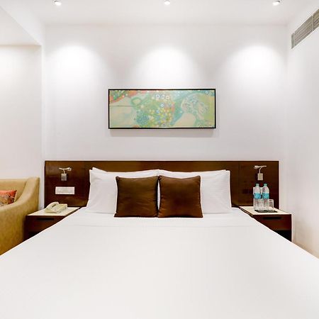 Отель Lemon Tree Premier 1, Gurugram Гургаон Экстерьер фото